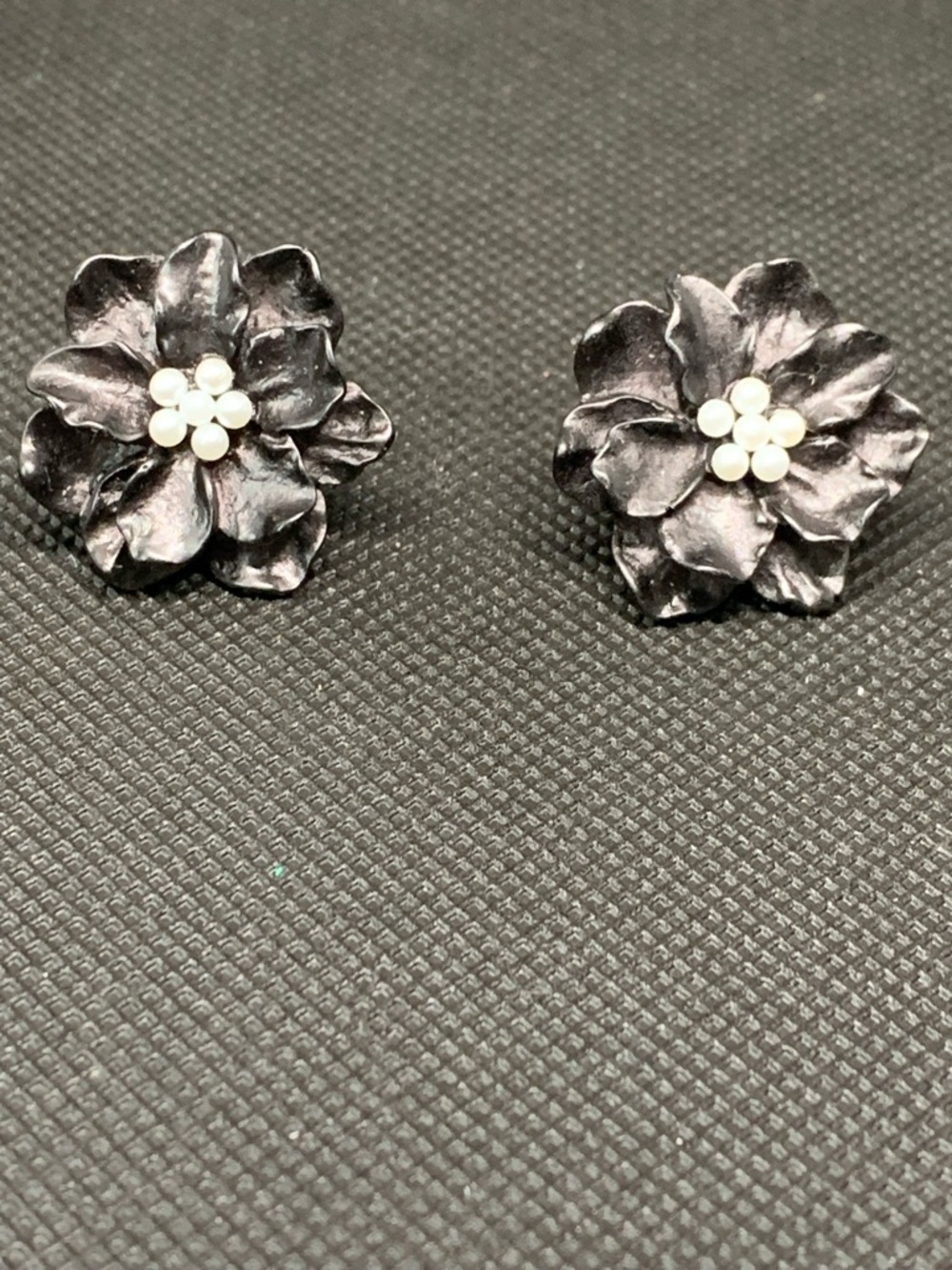 Floral Black Flower Stud Earrings with Faux Pearl Beads in Center